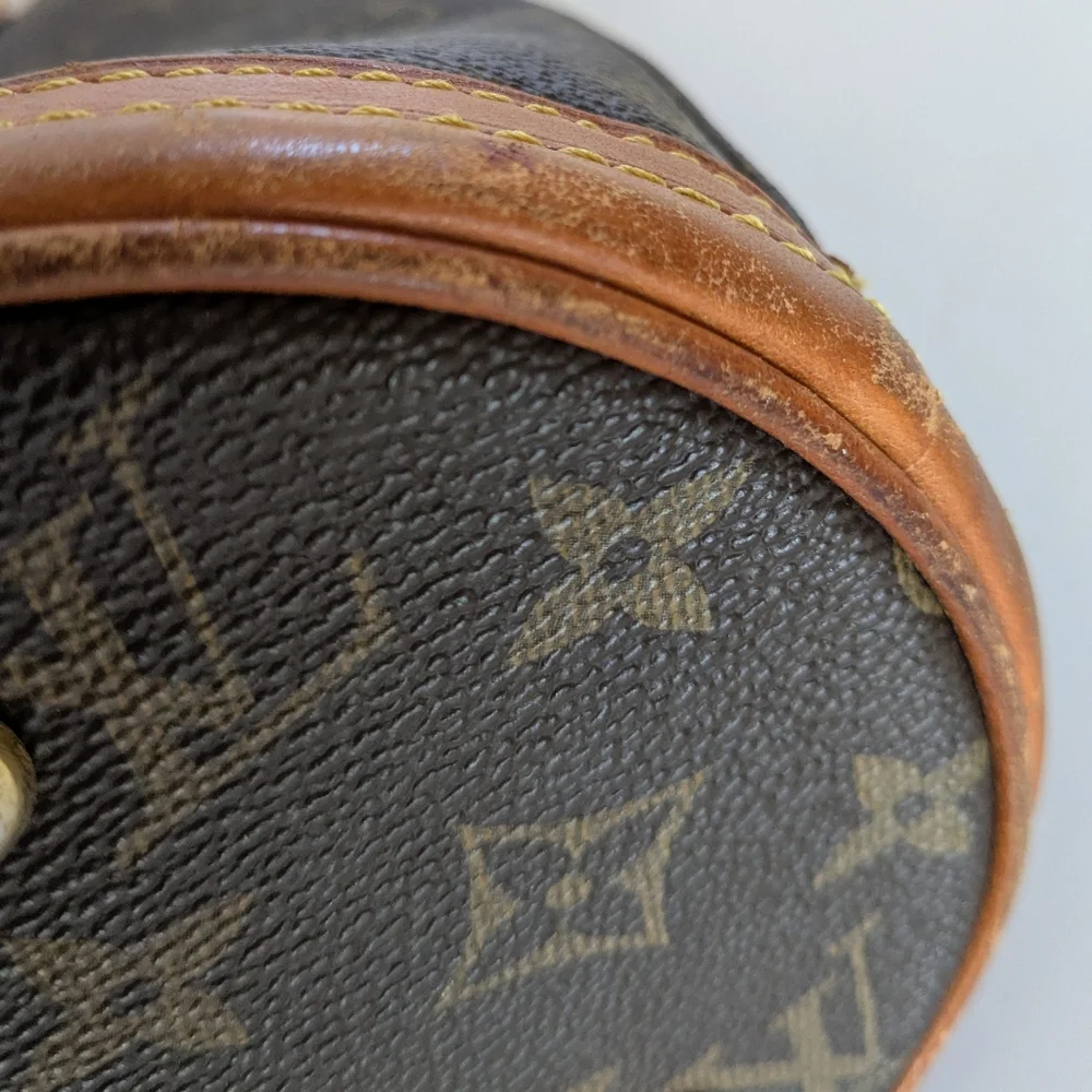 Louis Vuitton Vintage Petit Bucket Bag - Picture 8 of 16